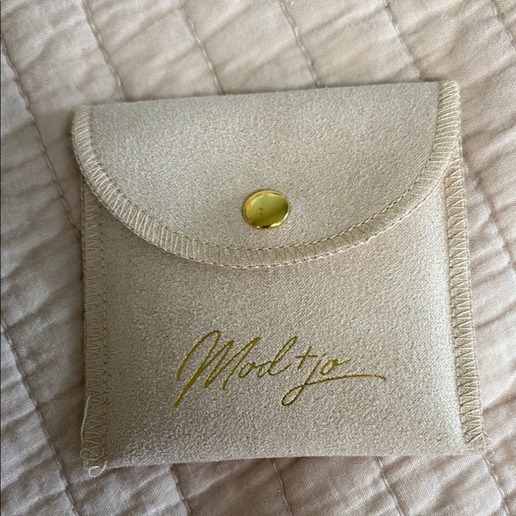 Mod & Jo Josephine Elegant Gold Chain Necklace - Picture 3 of 3